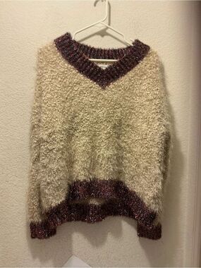 Prima Cream V-Neck Sweater with Purple Contrast Trim size M